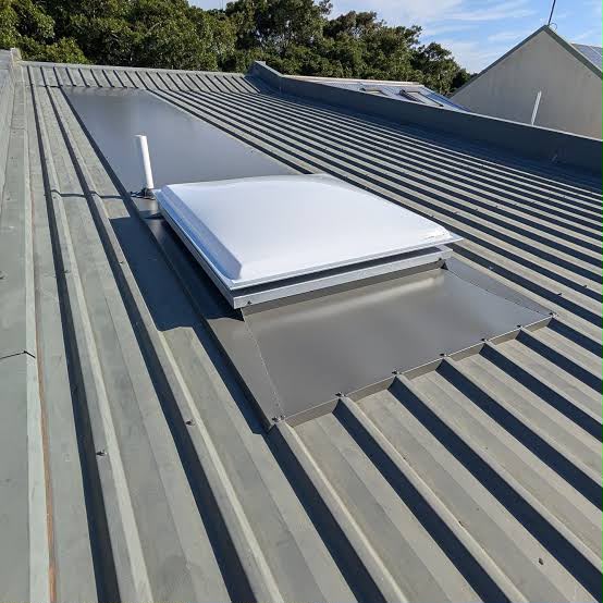 back tray flashing